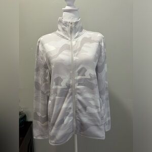 VOGO Women's Active Full Zip Fleece Jacket Size Medium Color Camo Gray White NWT